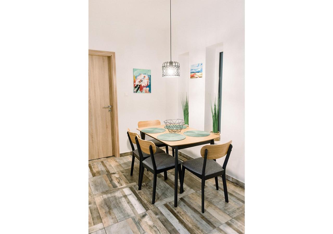 Royal 27 Apartman Keszthely Esterno foto