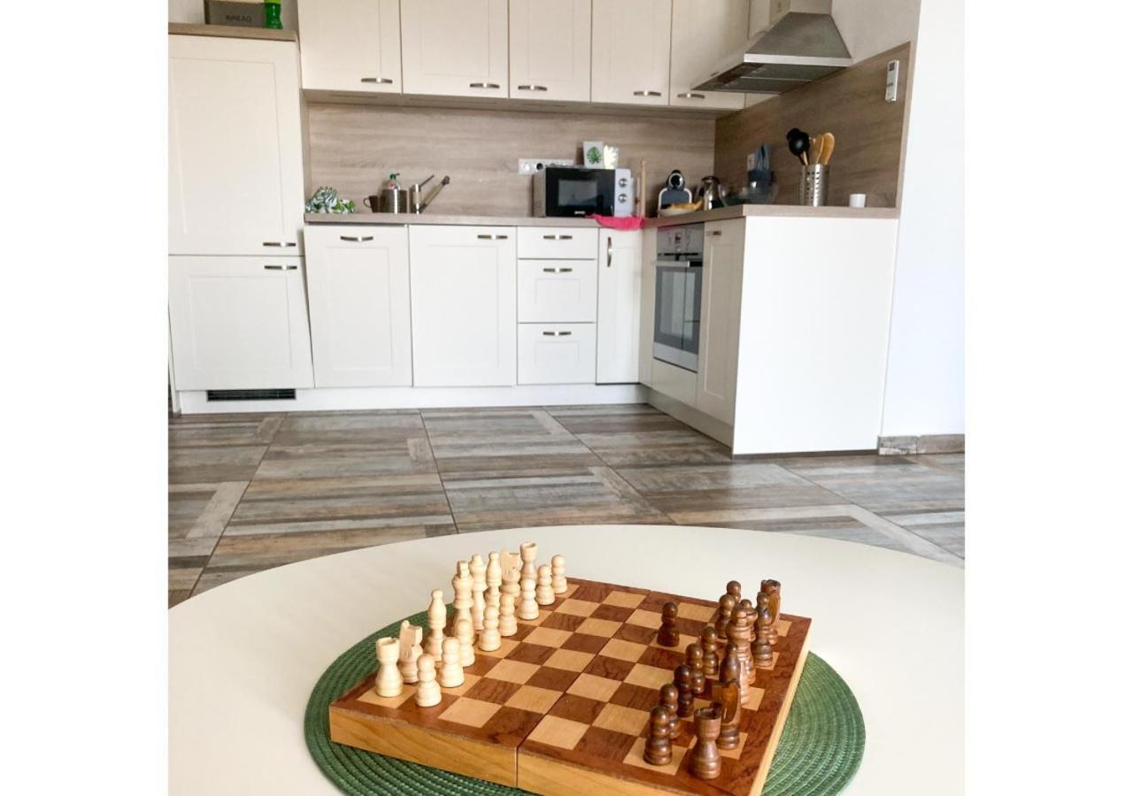 Royal 27 Apartman Keszthely Esterno foto