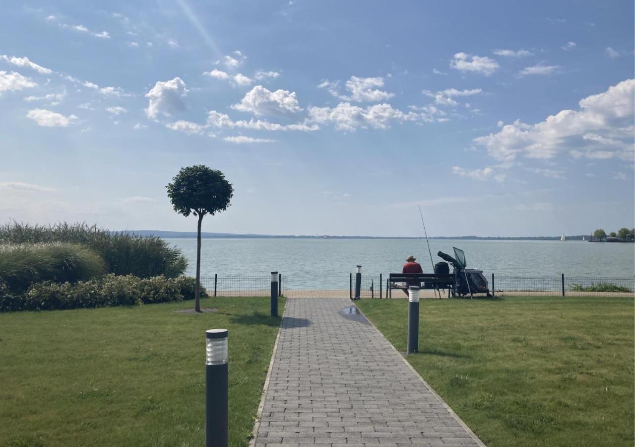 Royal 27 Apartman Keszthely Esterno foto